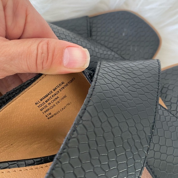 NEW Susina black cross trap square toe block heel sandal size 8.5 - Picture 4 of 6